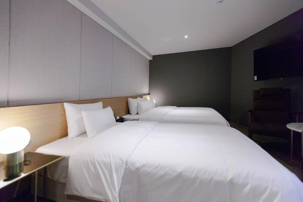 Brown Dot Hadan Hotel *