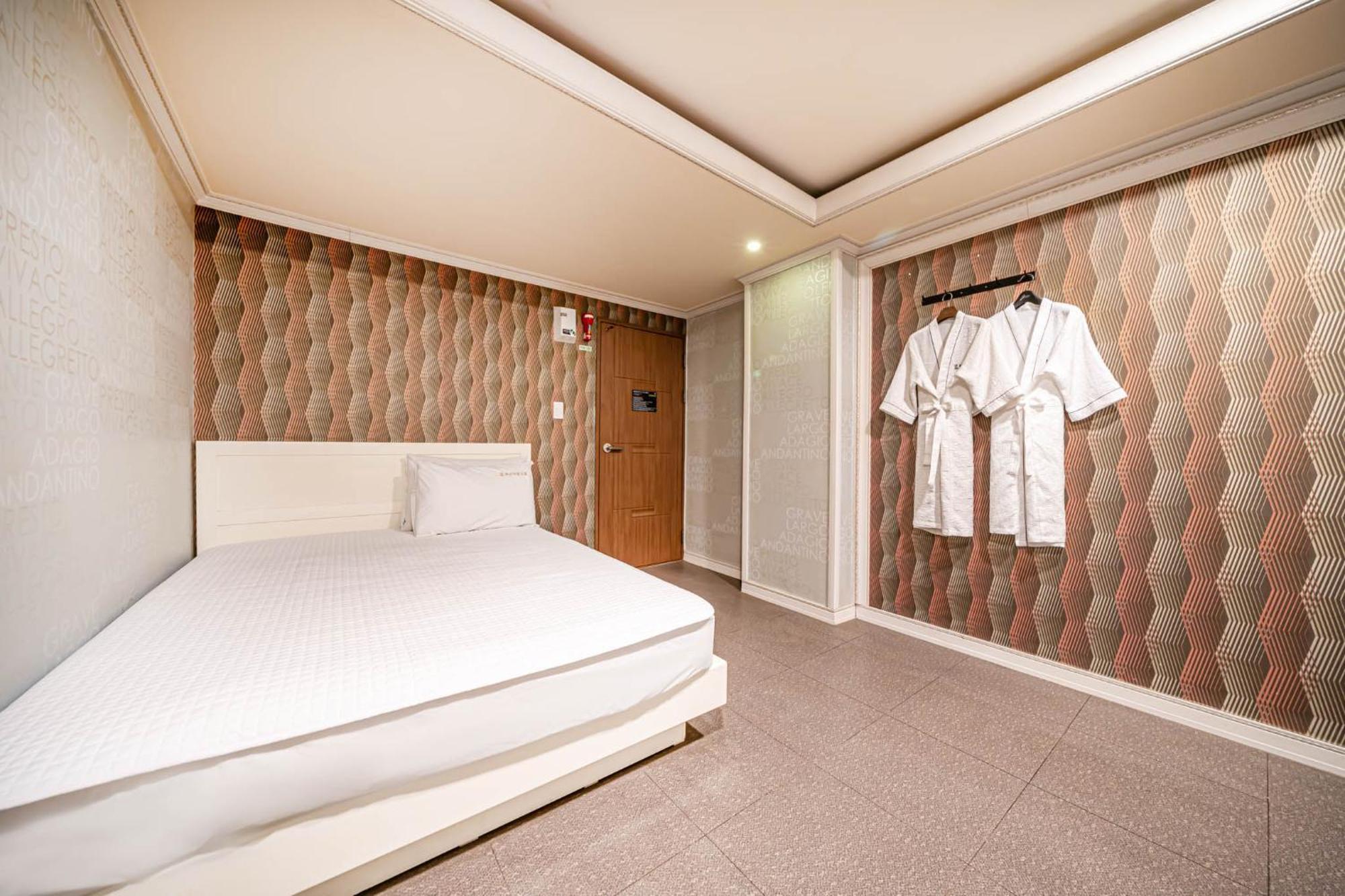 Top Motel Busan Busan