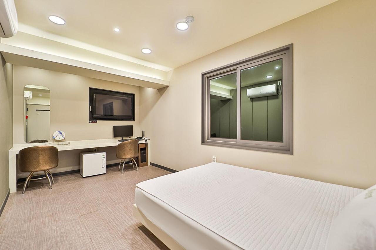 Motel Top Motel Busan