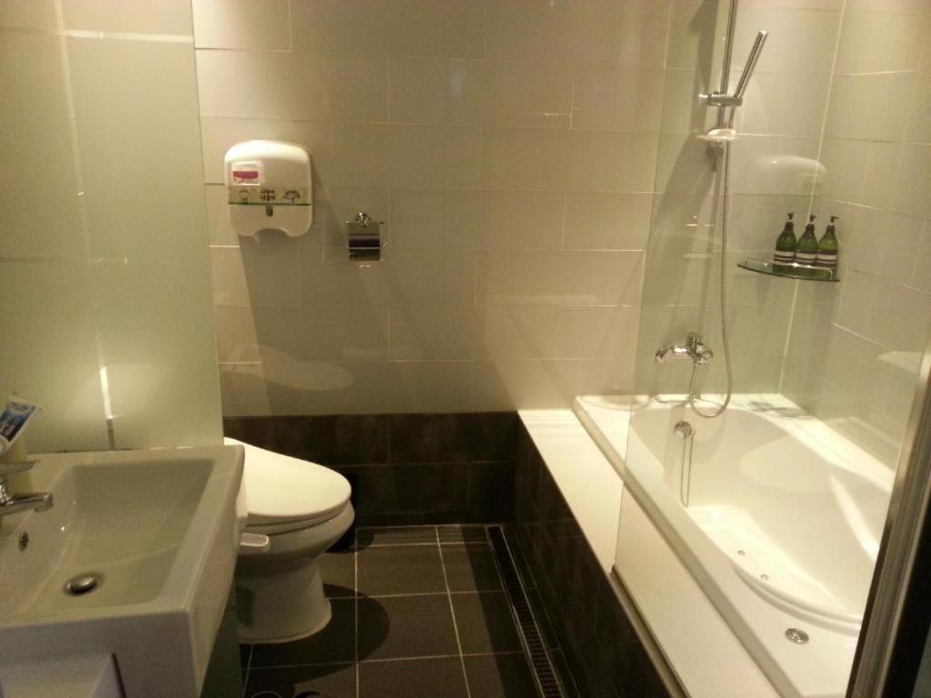 Hotel Hi Design 2*