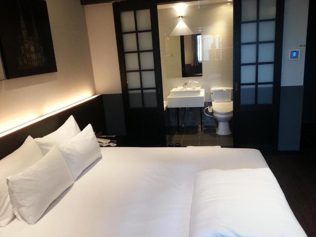 Hi Design Hotel 2*