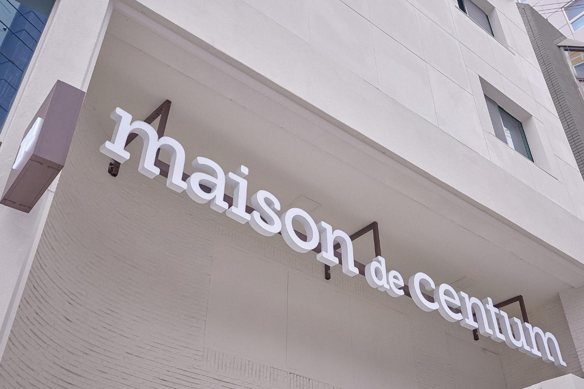 Maison De Centum