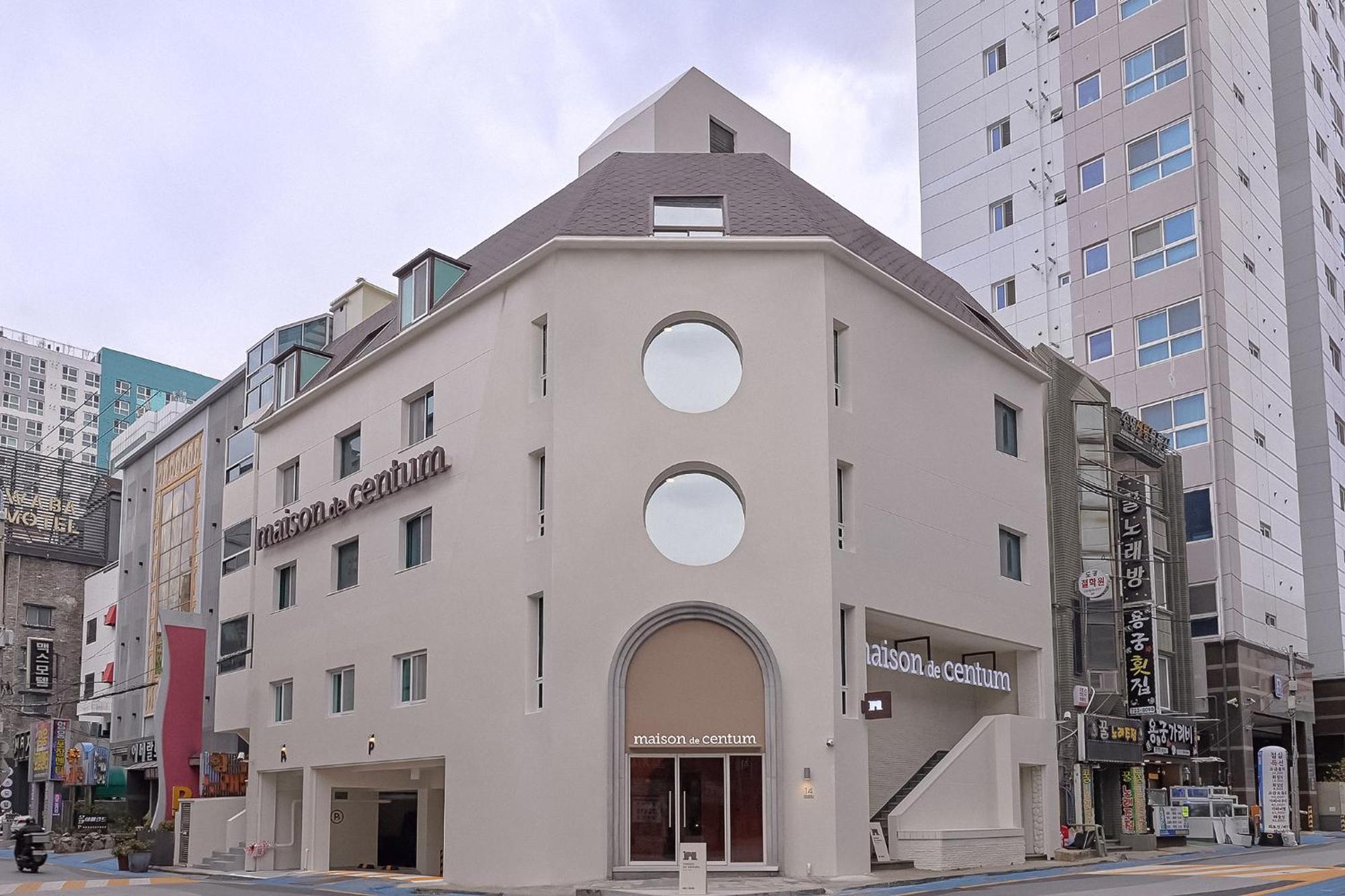 Hotel Maison De Centum 3*
