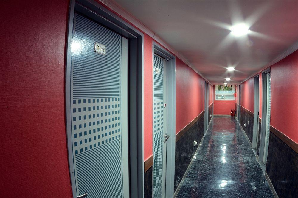 Hotel Jj 2*