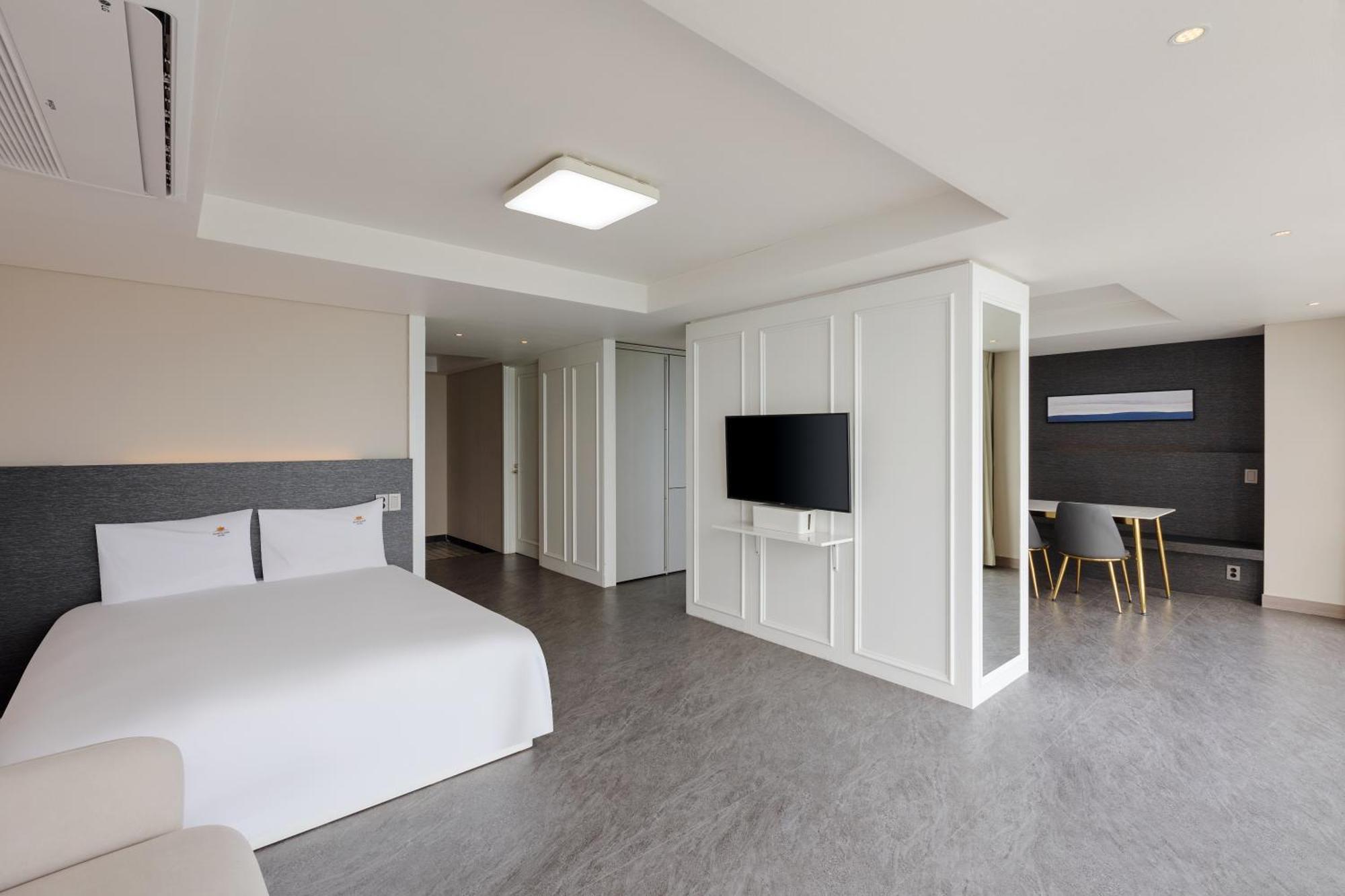 Sun Cloud Hotel 3*