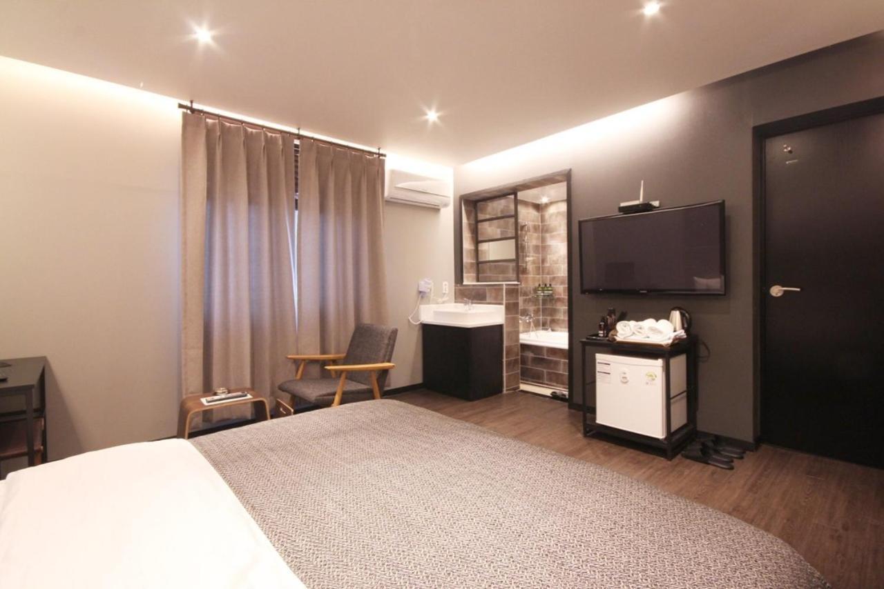 Hi Design 2*