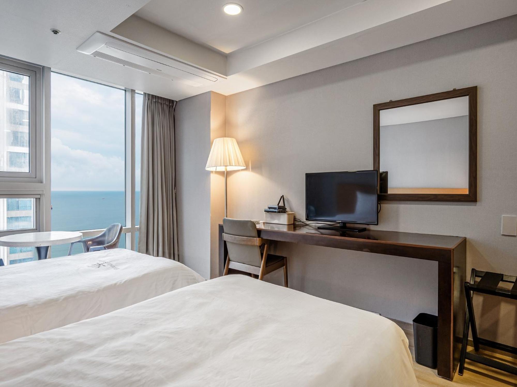 Haeundae Seacloud Hotel 2*
