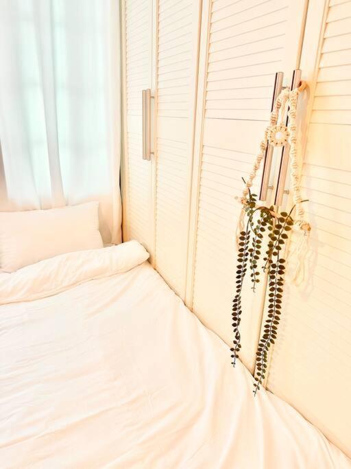 Villa Penthouse Gwangan Located Main Enterance Of The Beach! Free Parking & Bbq With Amazing Patio!