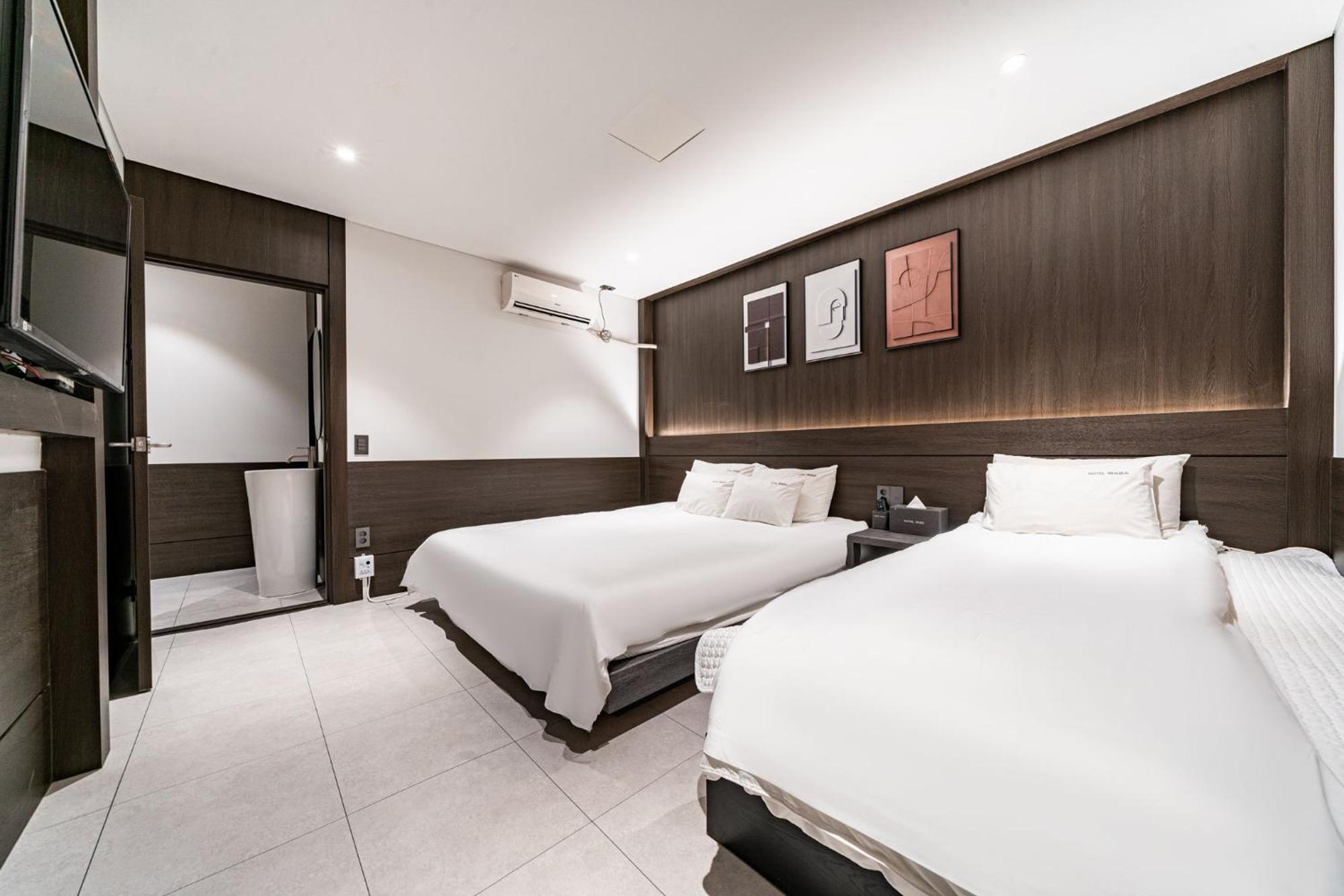 Waba Classic Gwanganri Khách sạn 2*