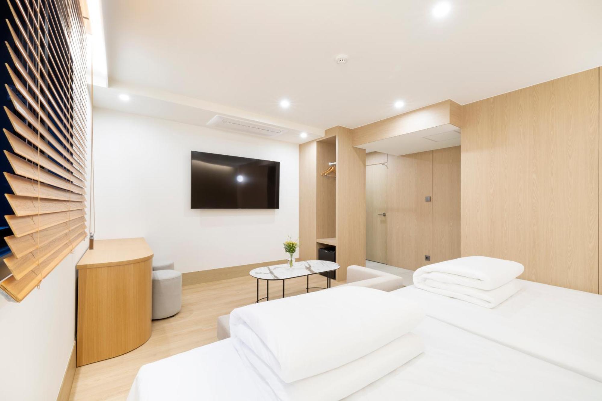 H-avenue Seomyeon Station Hotel Busan