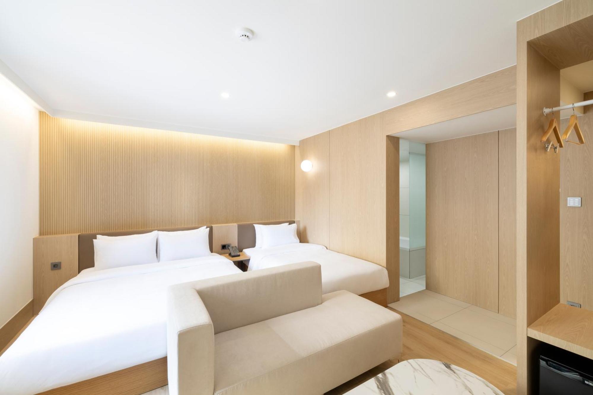 H-avenue Seomyeon Station Hotel Busan
