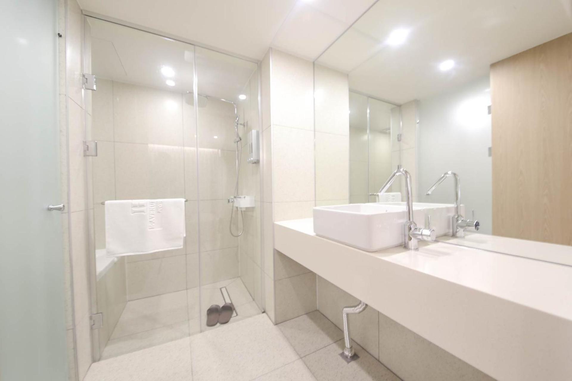 Hotel H-avenue Seomyeon Station 3*