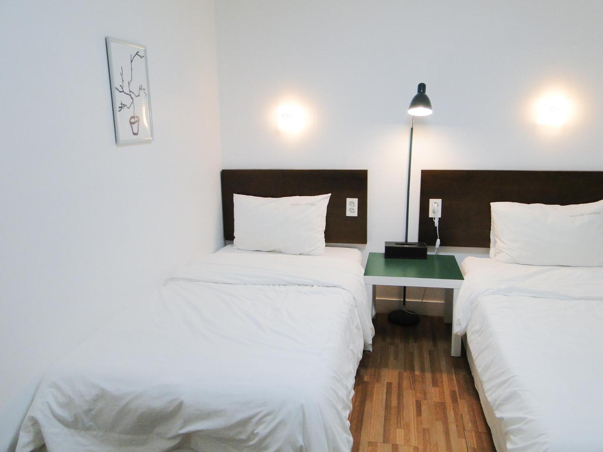Ekonomy Haeundae Hostel