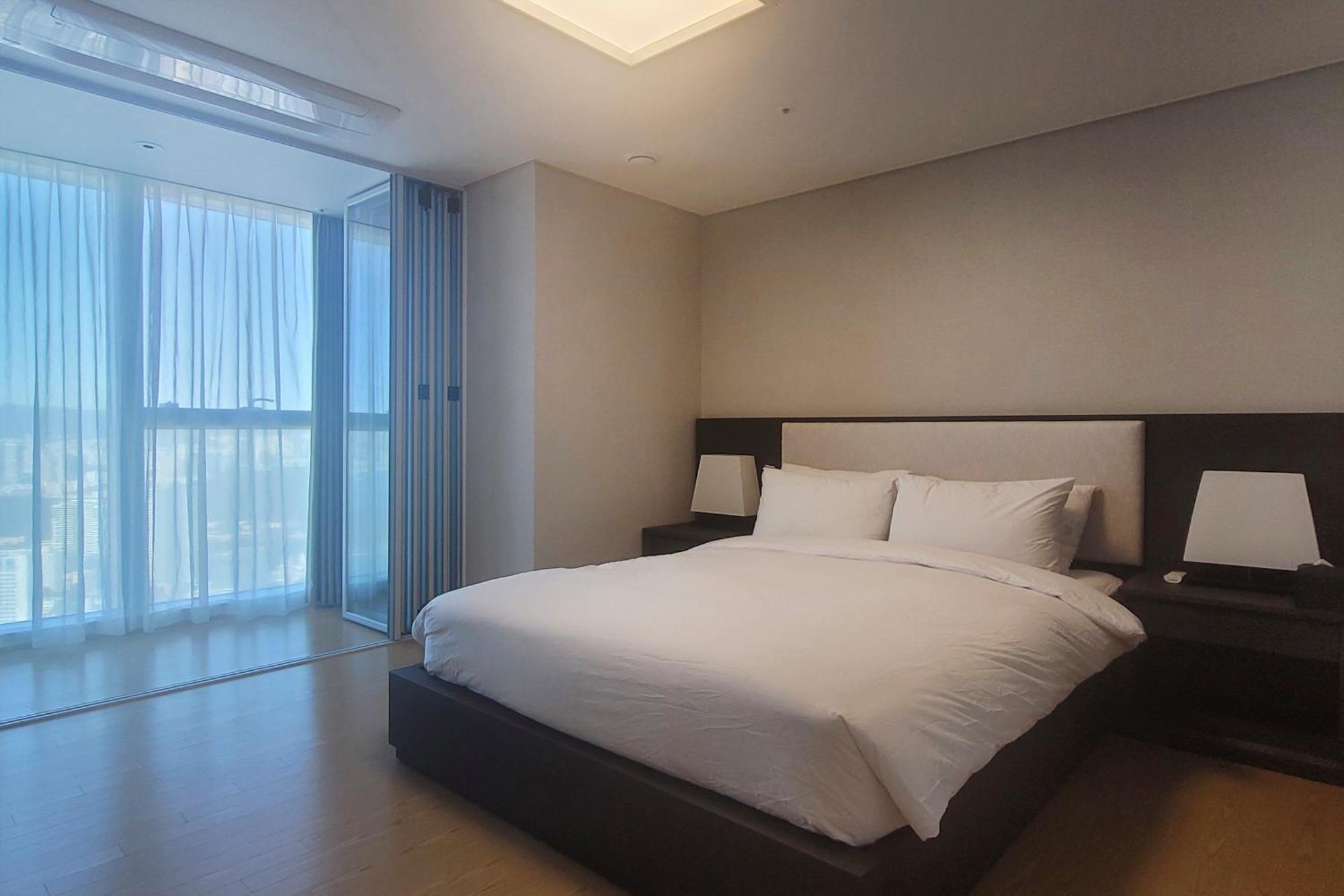 Lct Y Collection Hotel *