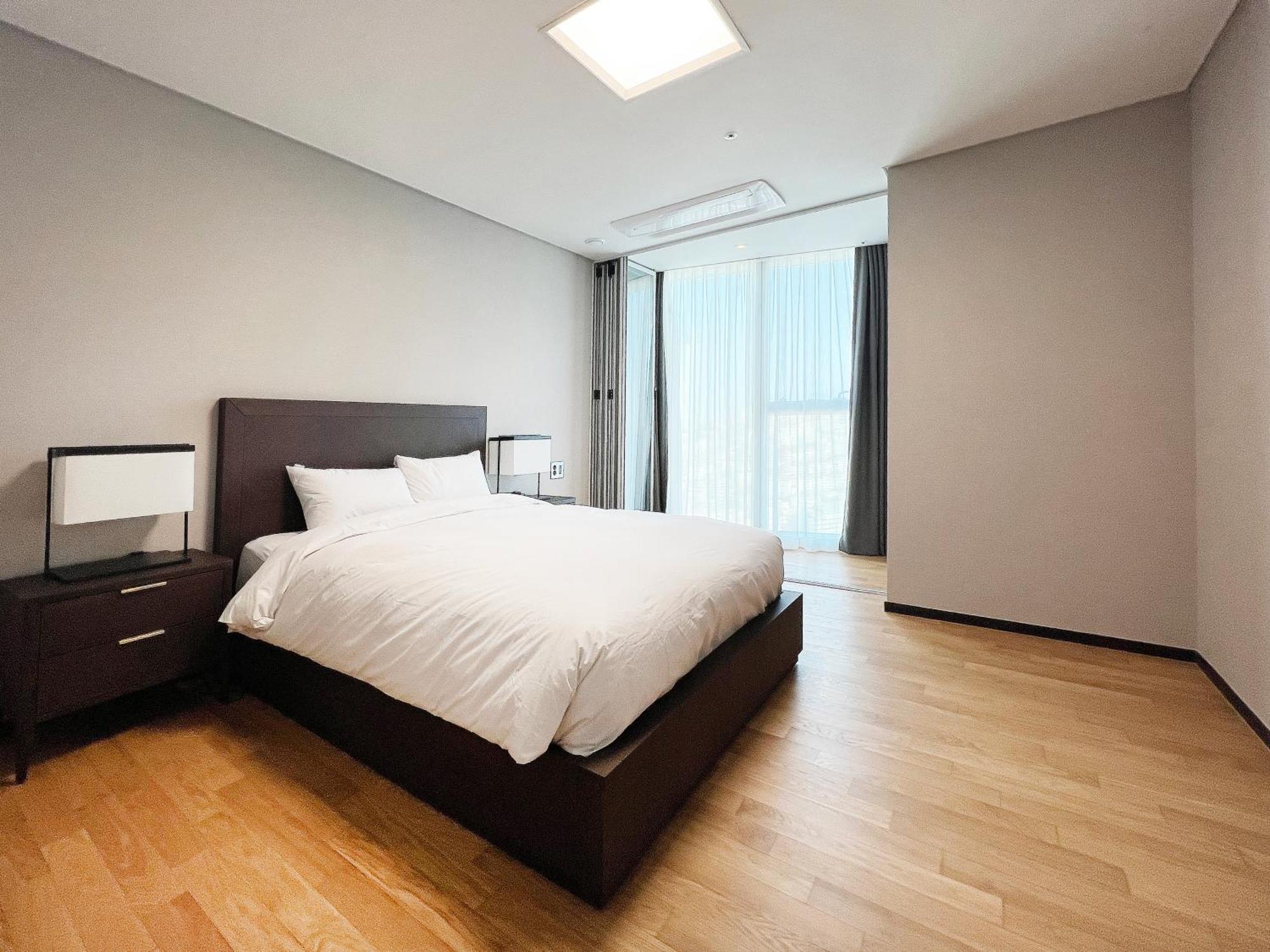Lct Y Collection Hotel