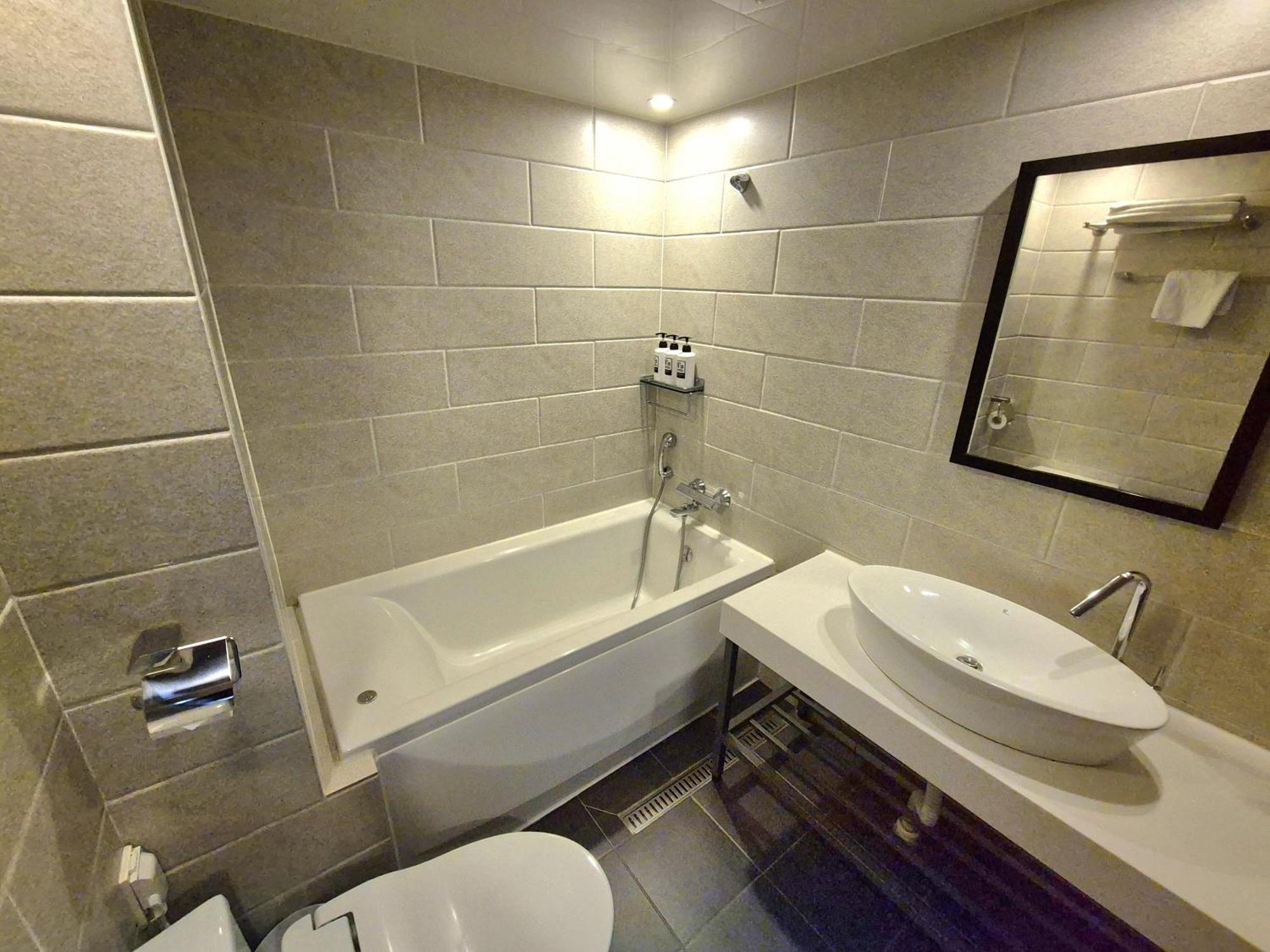 Hotel No. 25 Myeongji Oceanc Business Busan