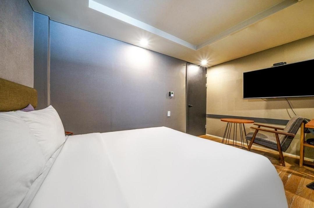 Hotel Brown-dot Gwangalli