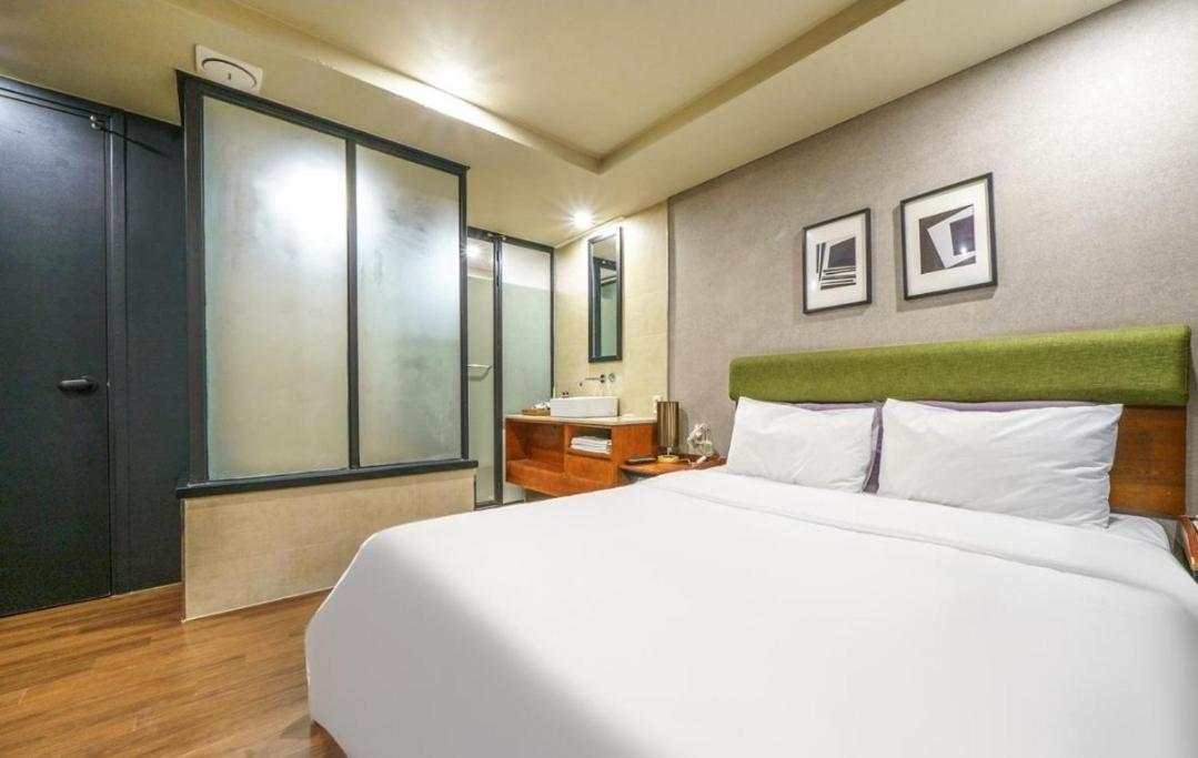 Hotel Brown-dot Gwangalli *