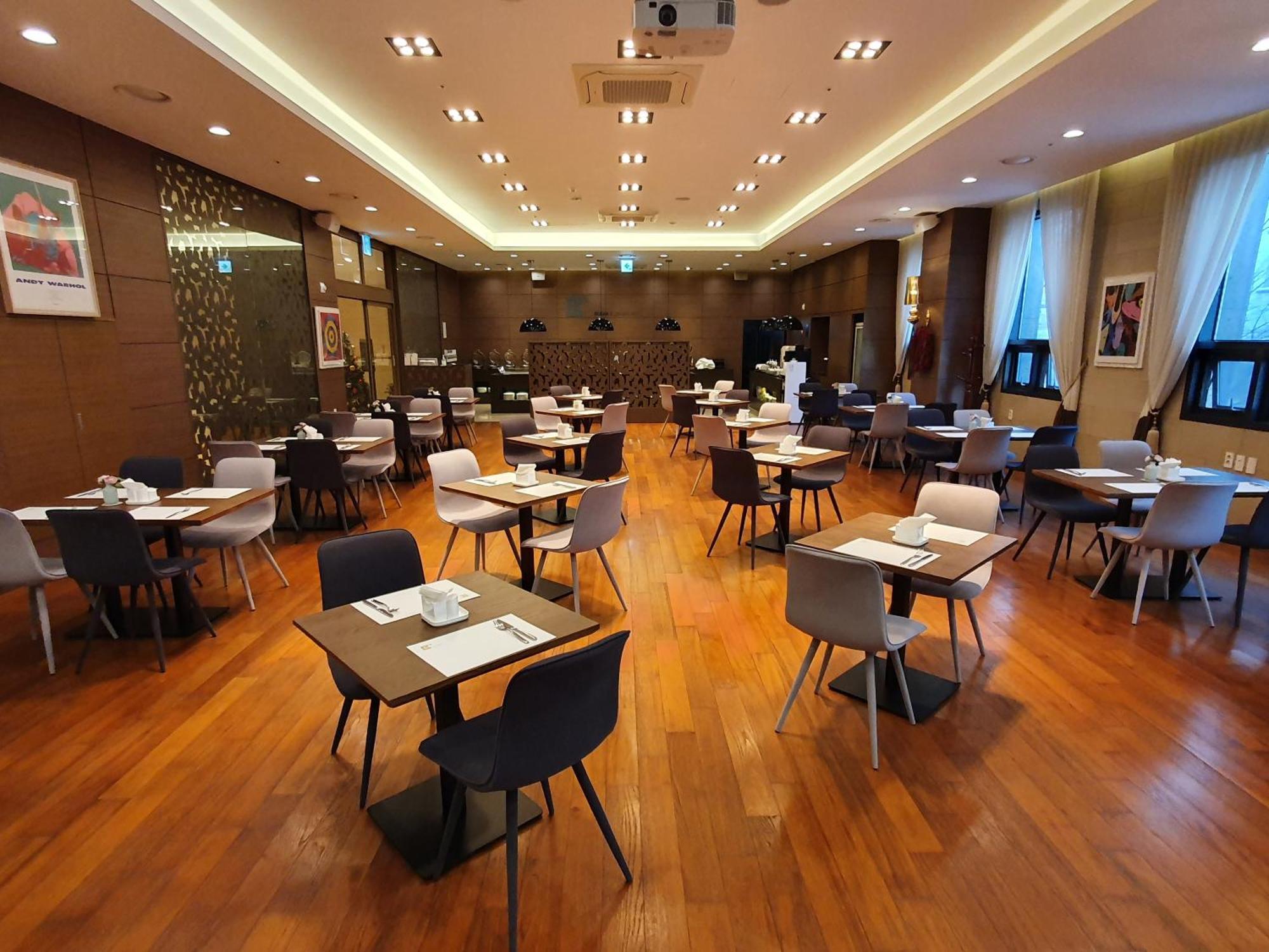 Business 3* Busan