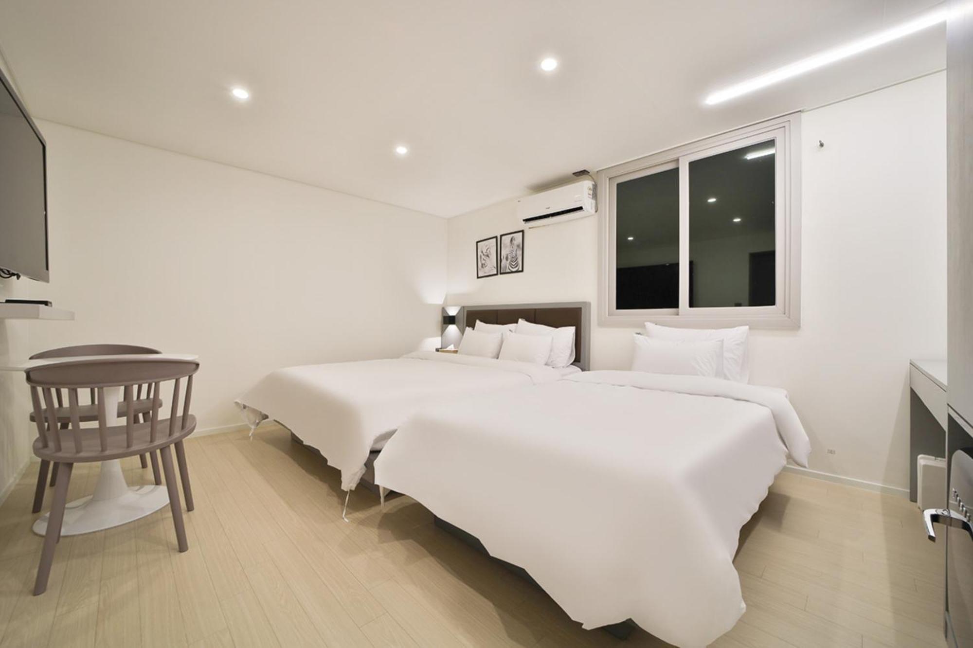 Hotel B Seomyeon *