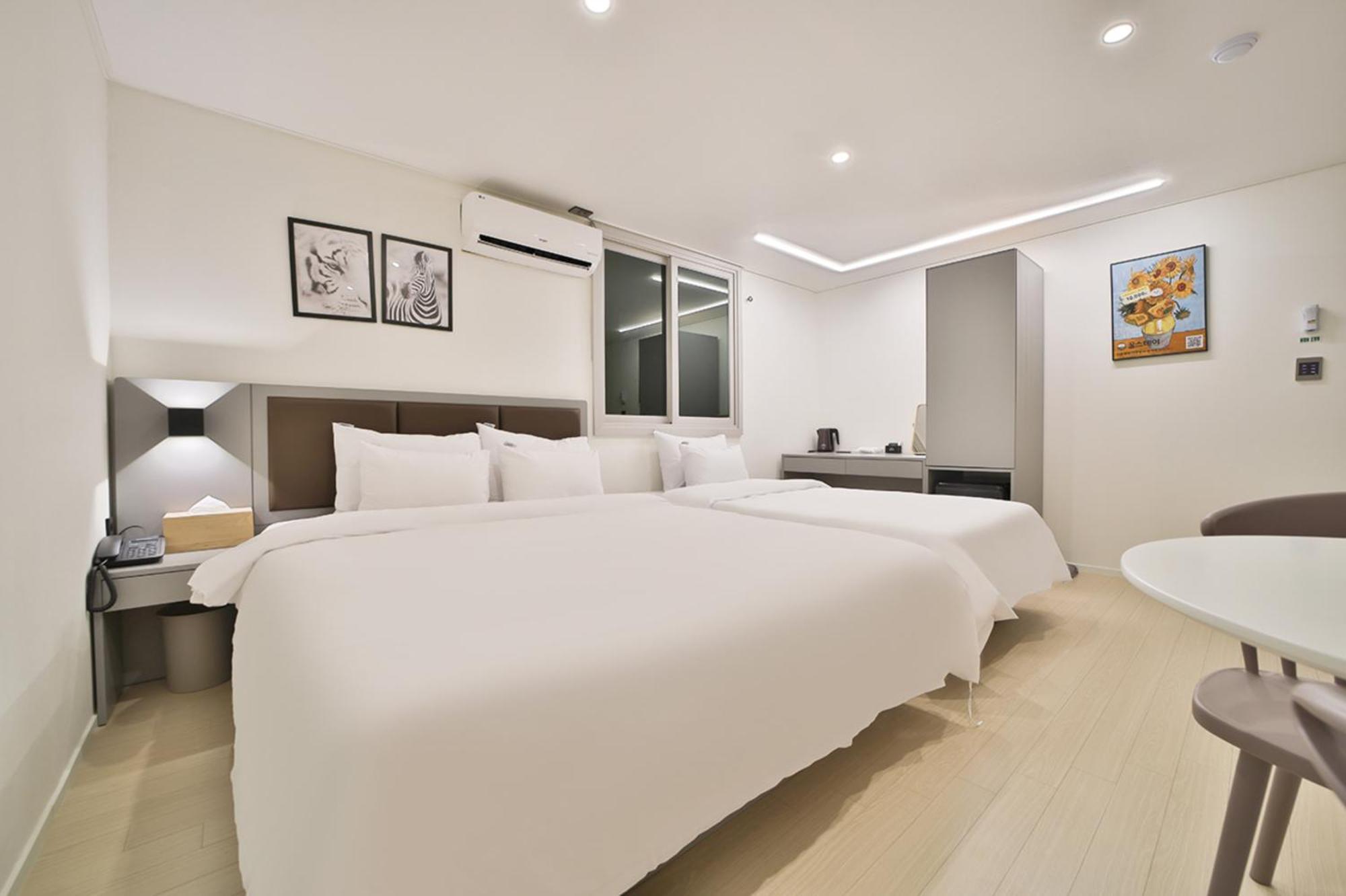 B Seomyeon Hotel
