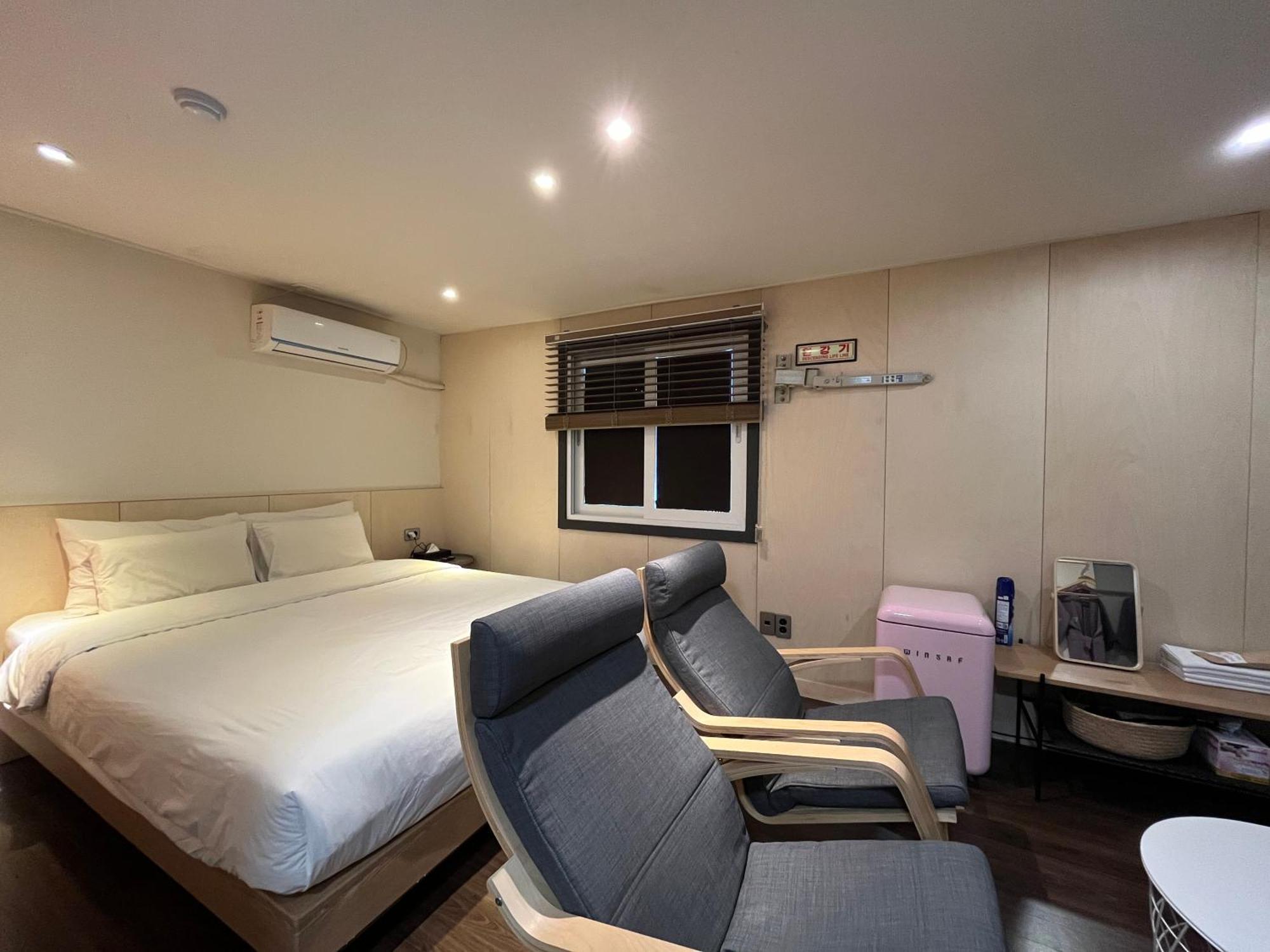 Hotel The Hit *