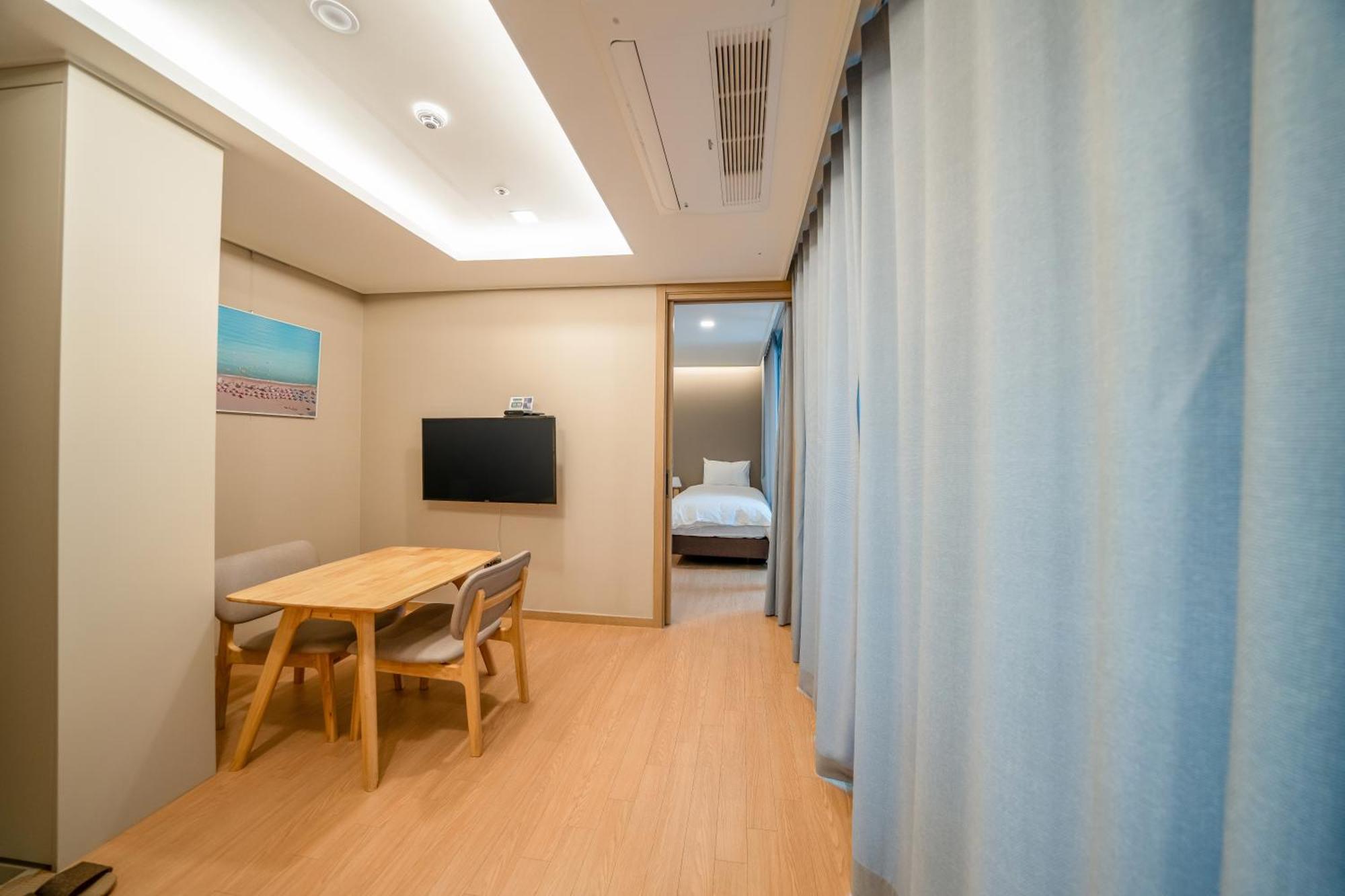 Elmomento Haeundae Hotel 3*
