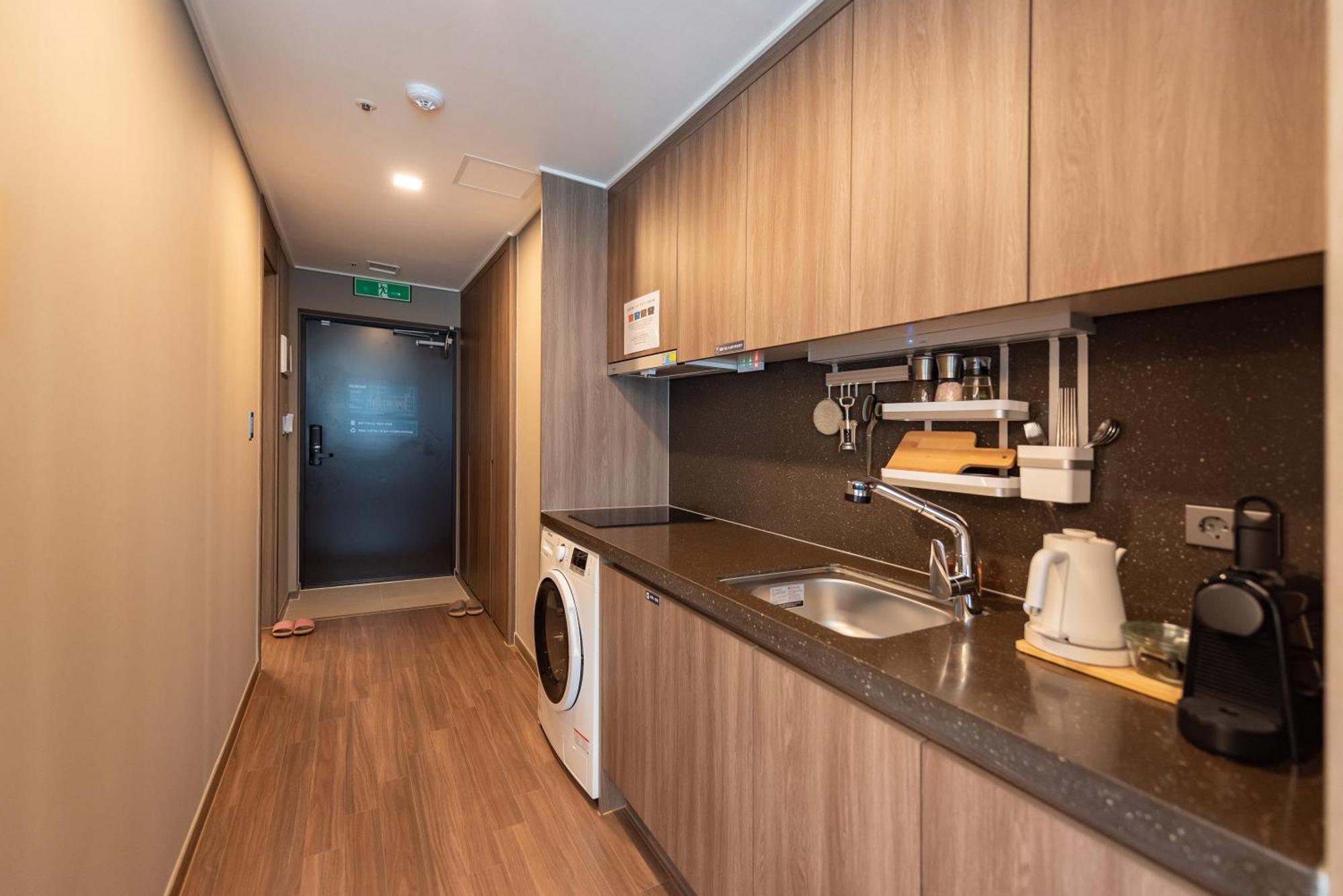 Elmomento Haeundae Hotel 3*