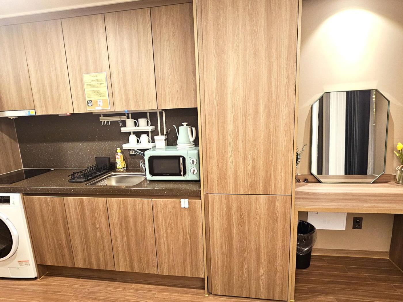 Hotel Raviens라비앙즈 Busan