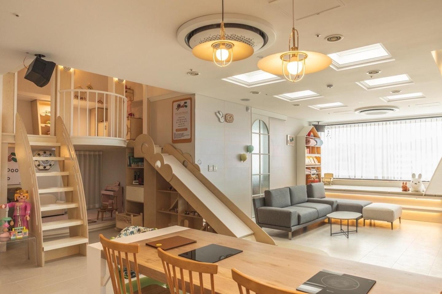 Pupu House