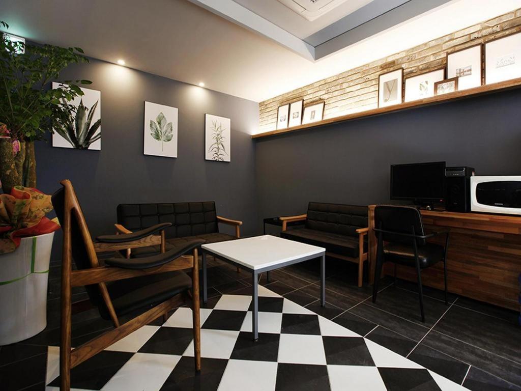No. 25 Myeongji Oceanc Business Hotel 2*