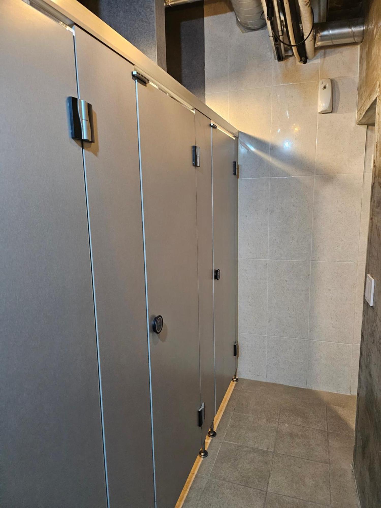 Travel Light Capsule Hotel cápsula Busan