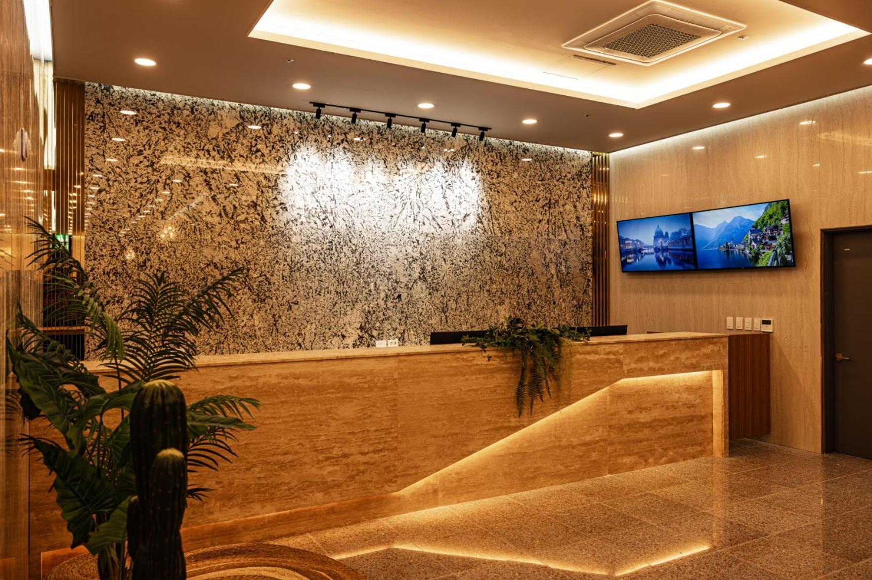 Raviens Haeundae Avenue Busan
