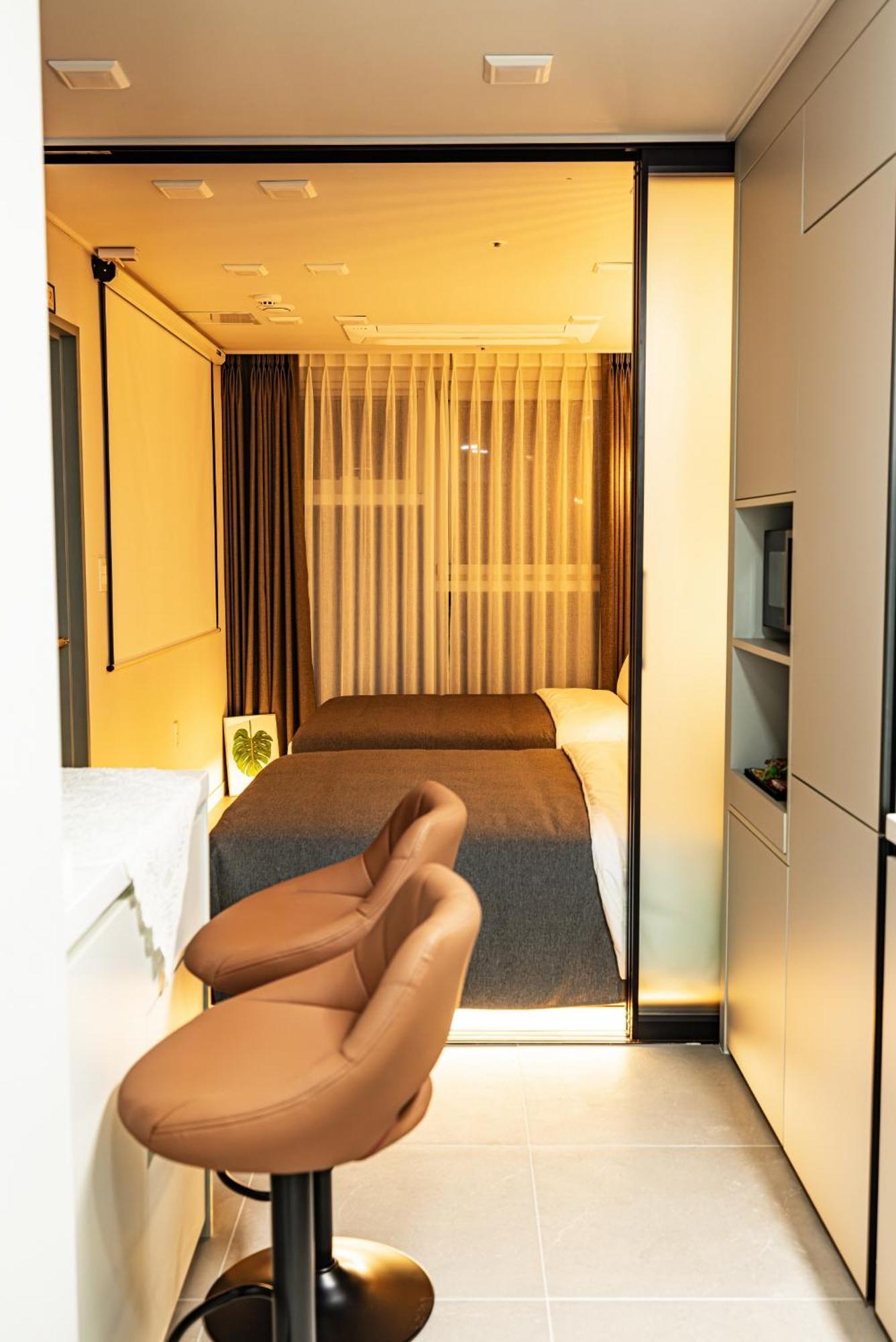 Raviens Haeundae Avenue Aparthotel Busan