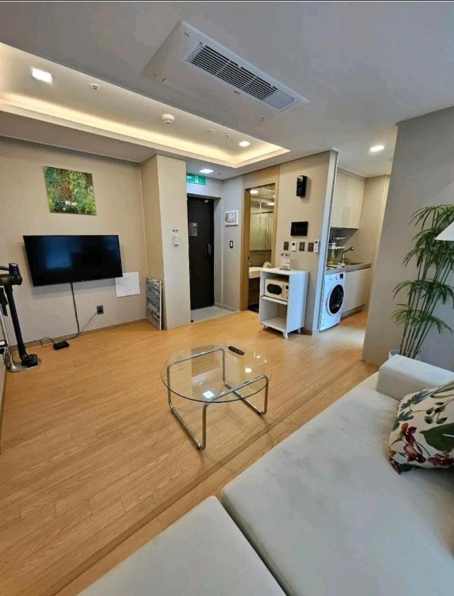 Aparthotel Elbon The With A1 *