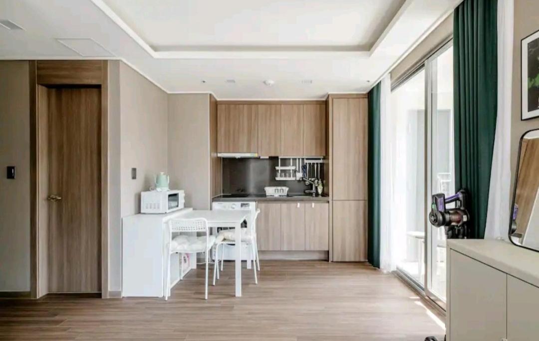 Elbon The With A1 Aparthotel *