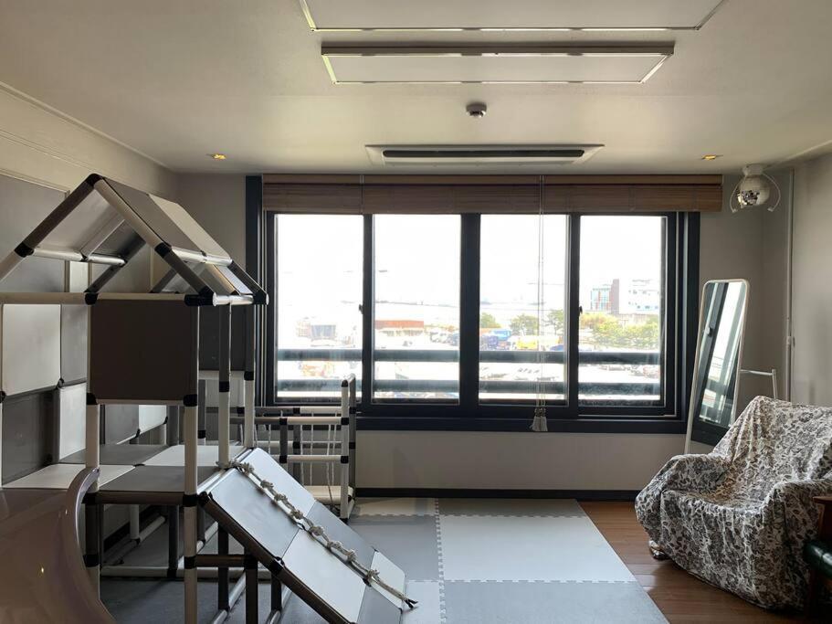 Pier 40 Free Parking Oceanview Kids House Jungle Gym Slide 2bedroom Busan
