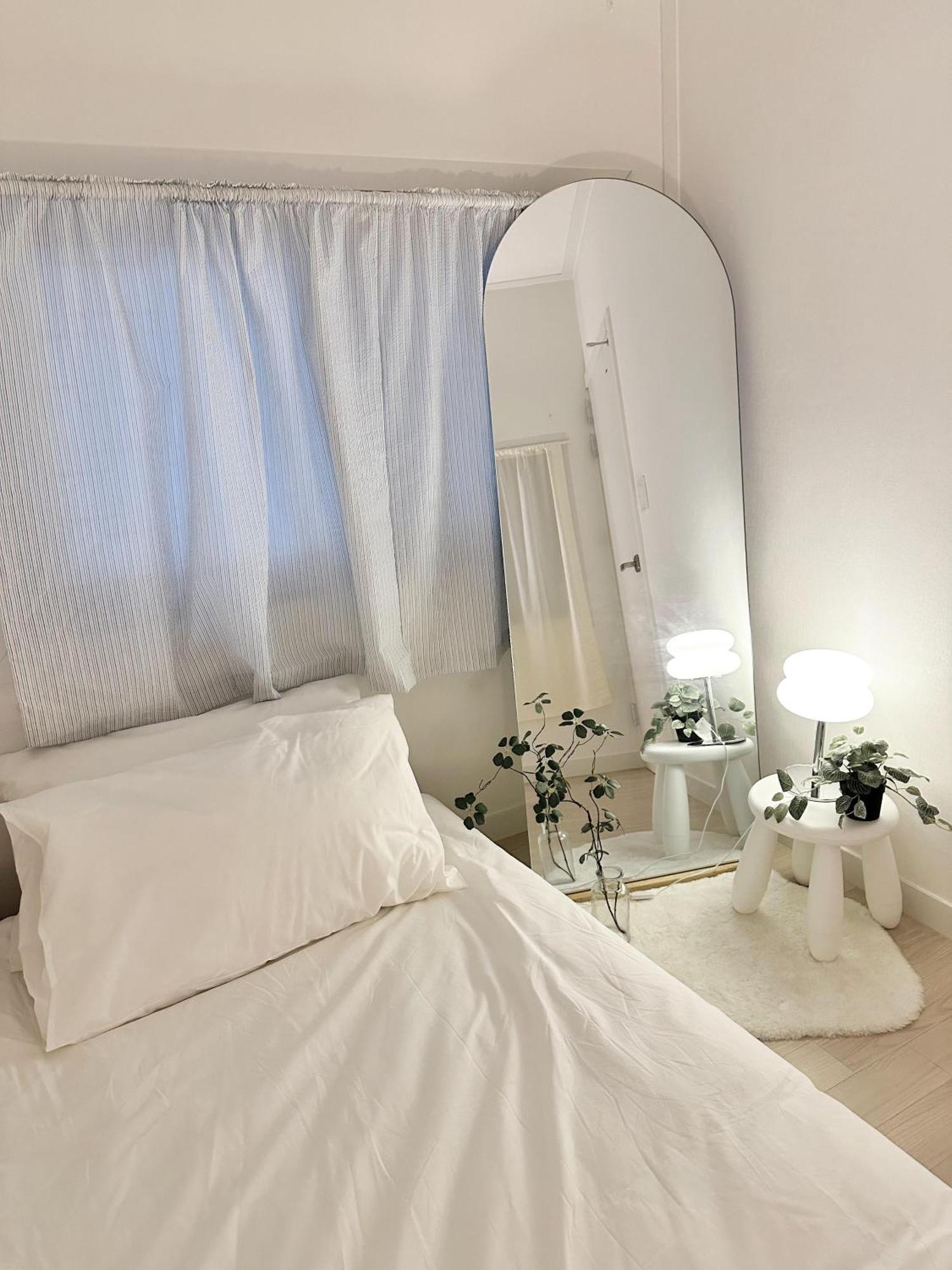 Almond House, Gwang-an Apartment Busan