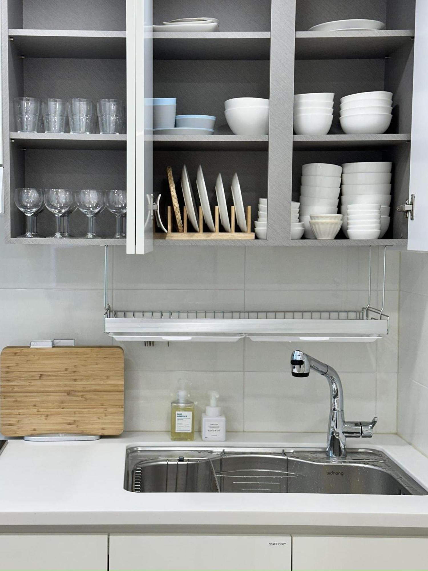 Almond House, Gwang-an Apartment *