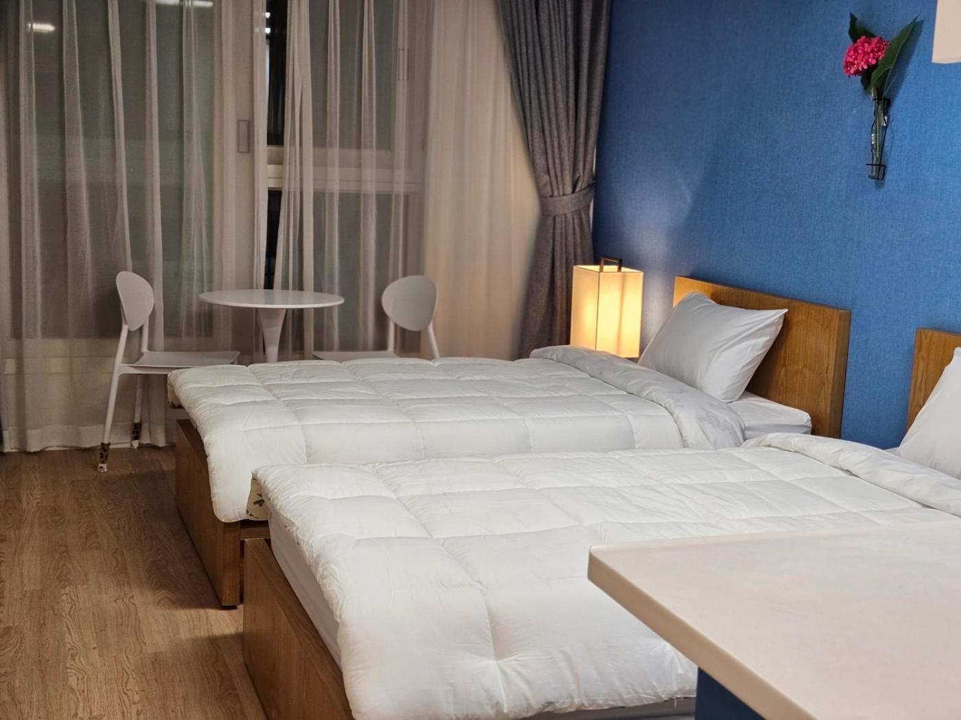 #2 Twin# 2 Minutes Run To The Sea, Close To The Sea, 5 Minutes To Club D Oasis Swimming Pool, Renewal Fresh * Busan