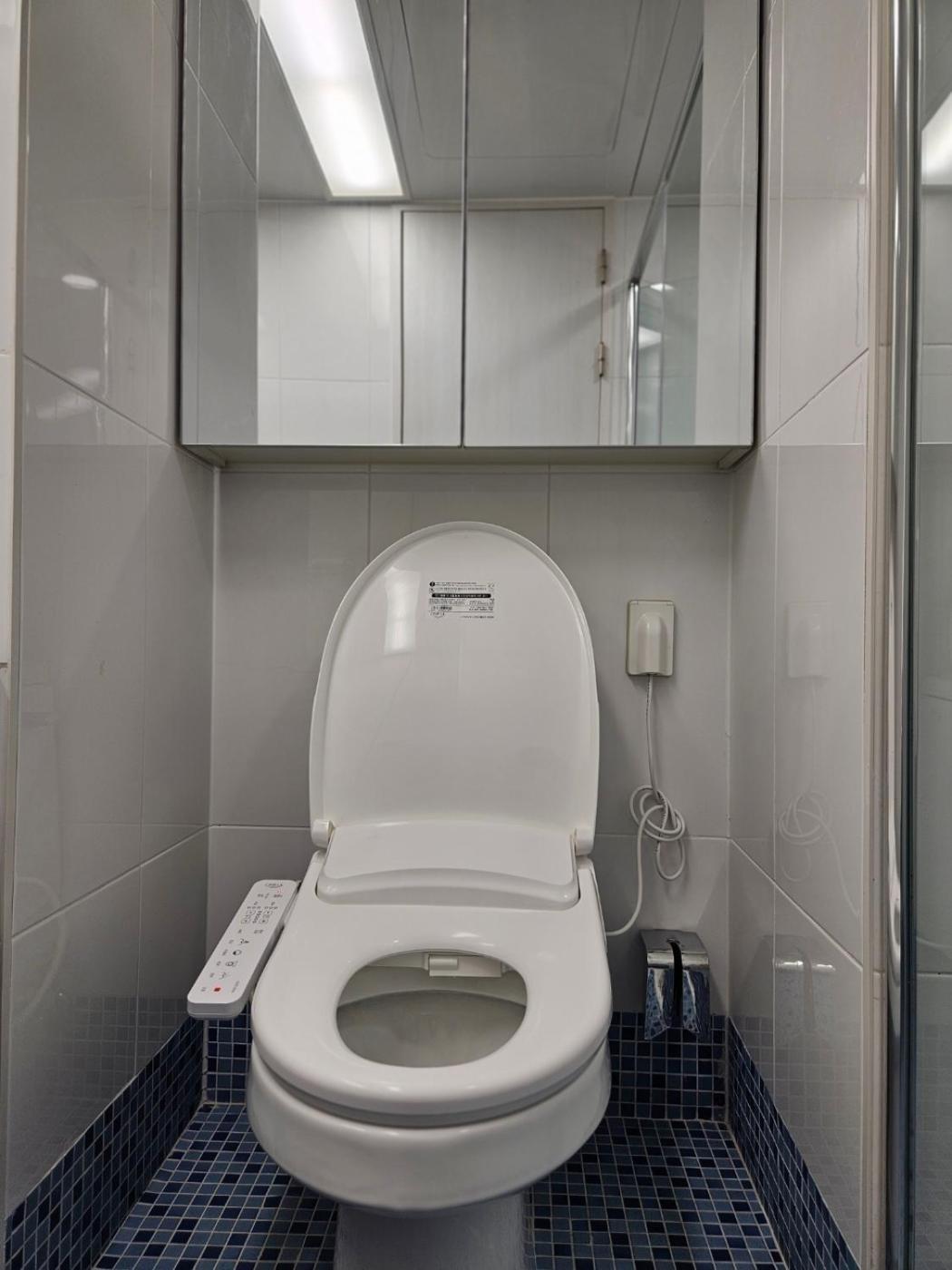 Apartment #2 Twin# 2 Minutes Run To The Sea, Close To The Sea, 5 Minutes To Club D Oasis Swimming Pool, Renewal Fresh *