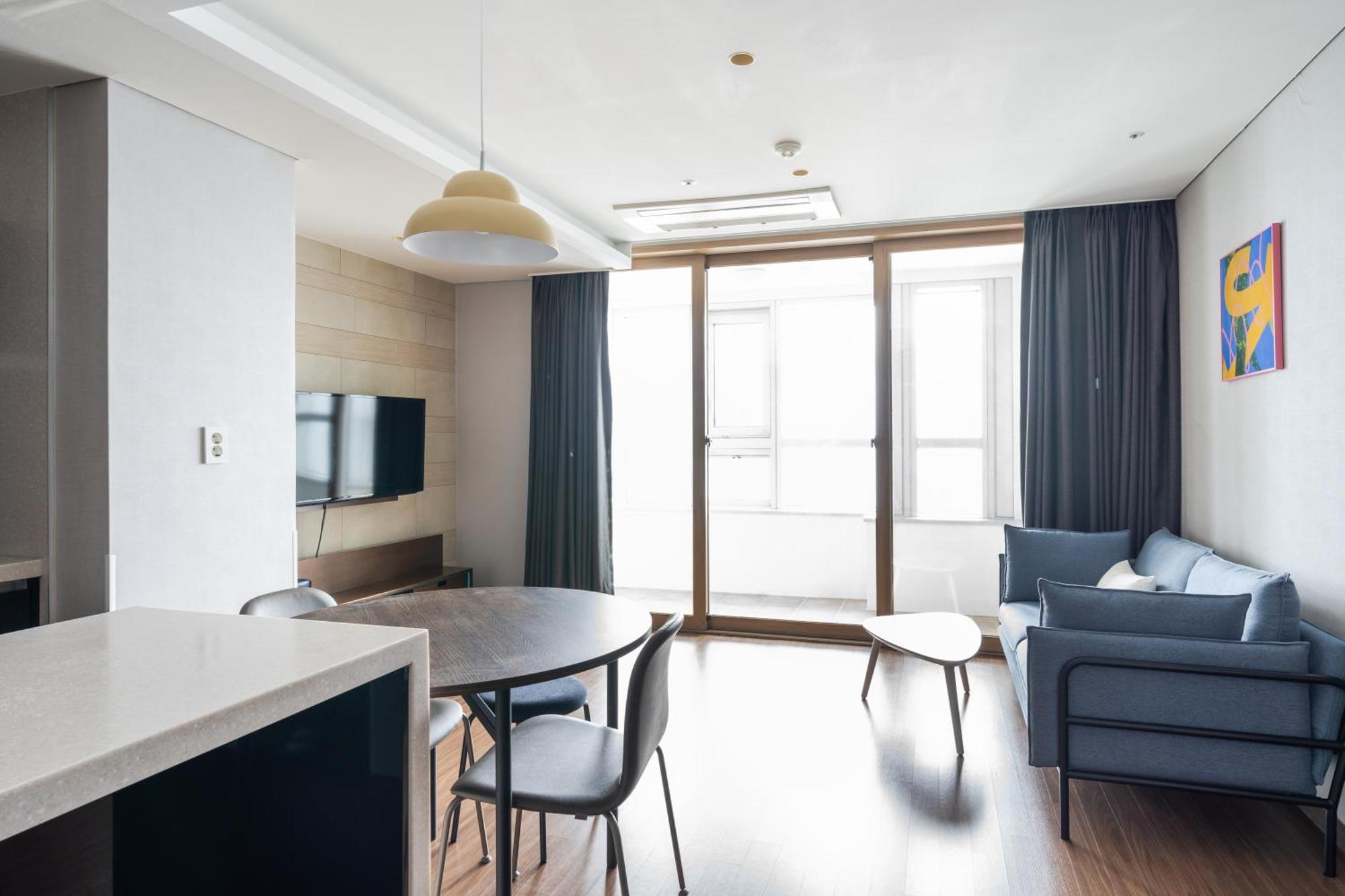 Apartment Urbanstay Haeundae Station *
