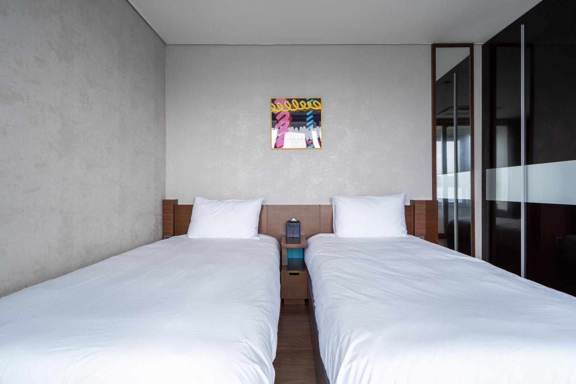 Apartment Urbanstay Haeundae Station