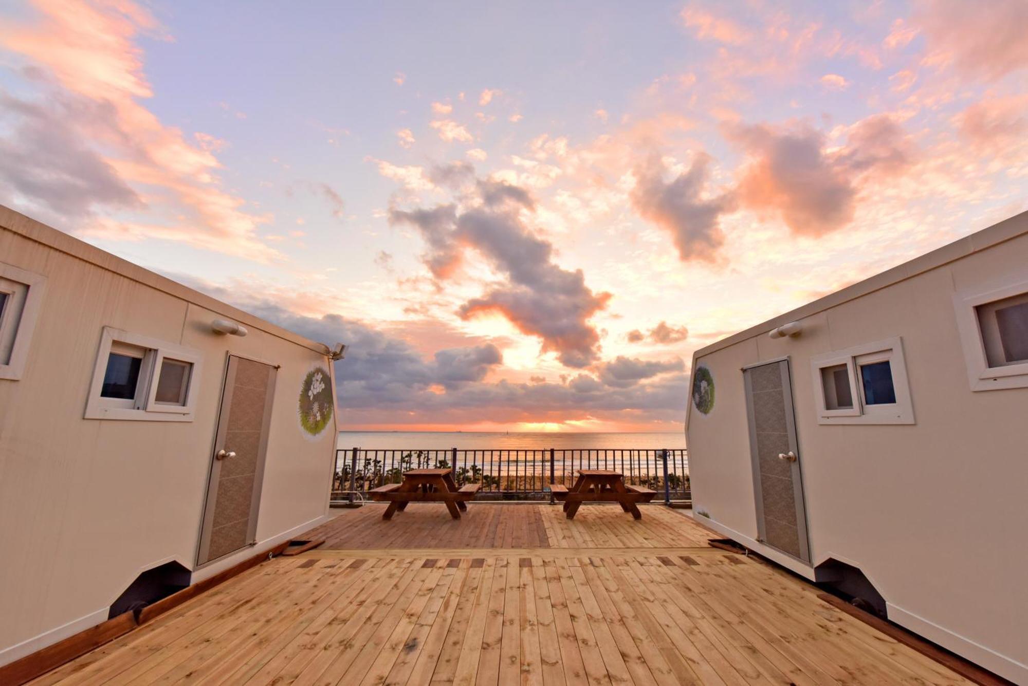 Olla Caravan Guest house Busan