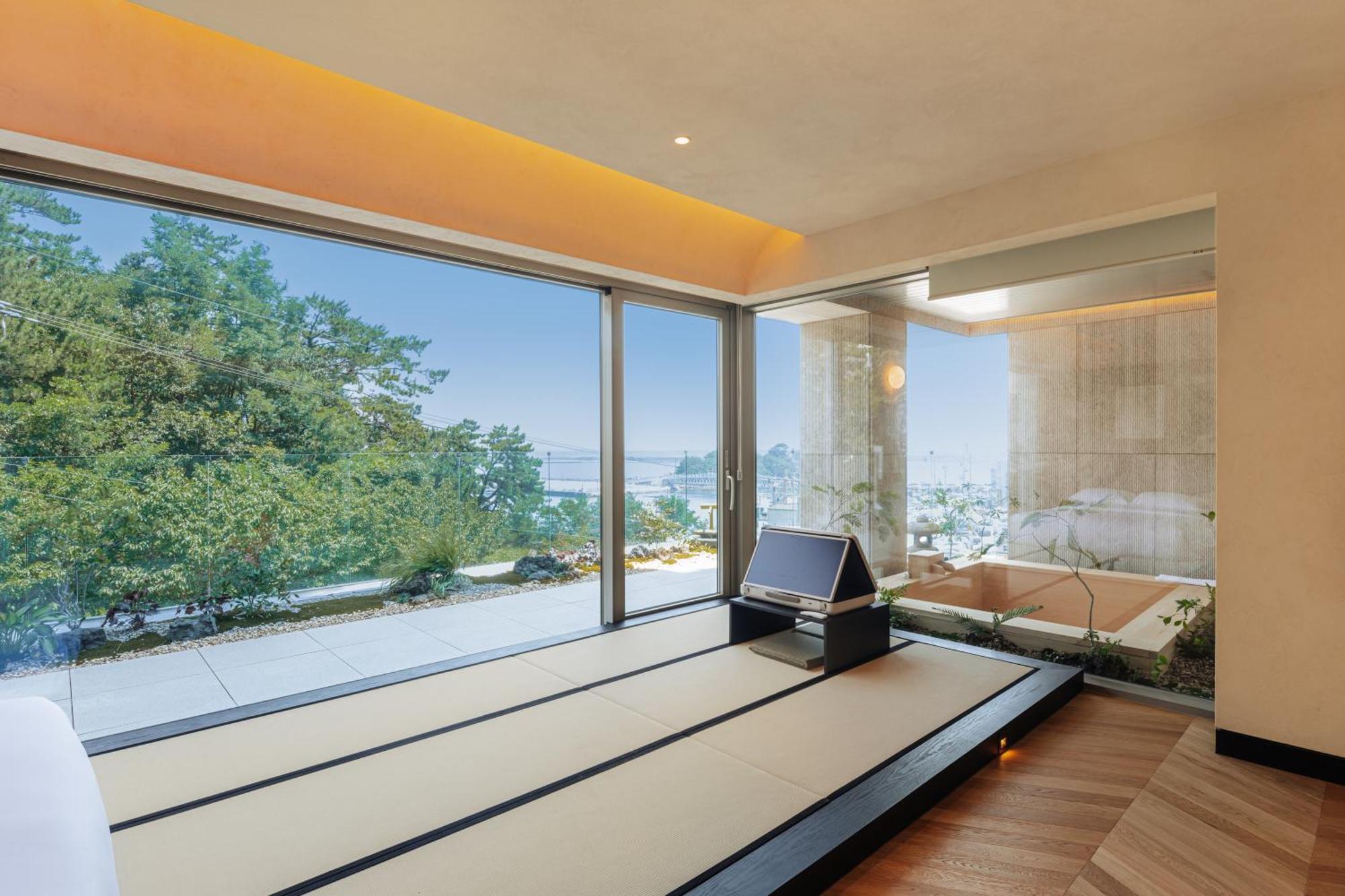 Ije Hotel
