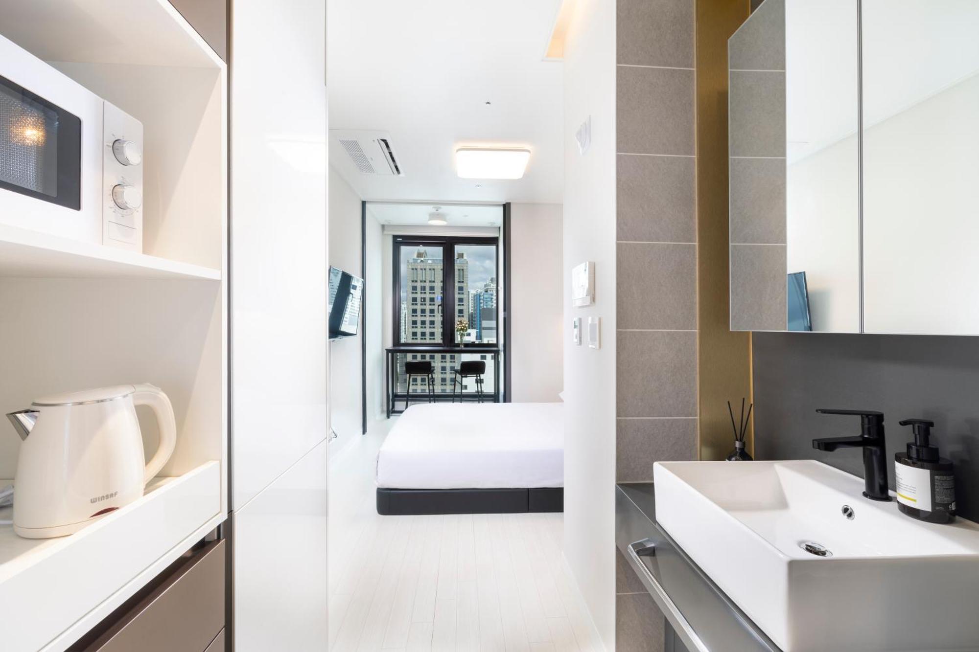 Gem Apartment