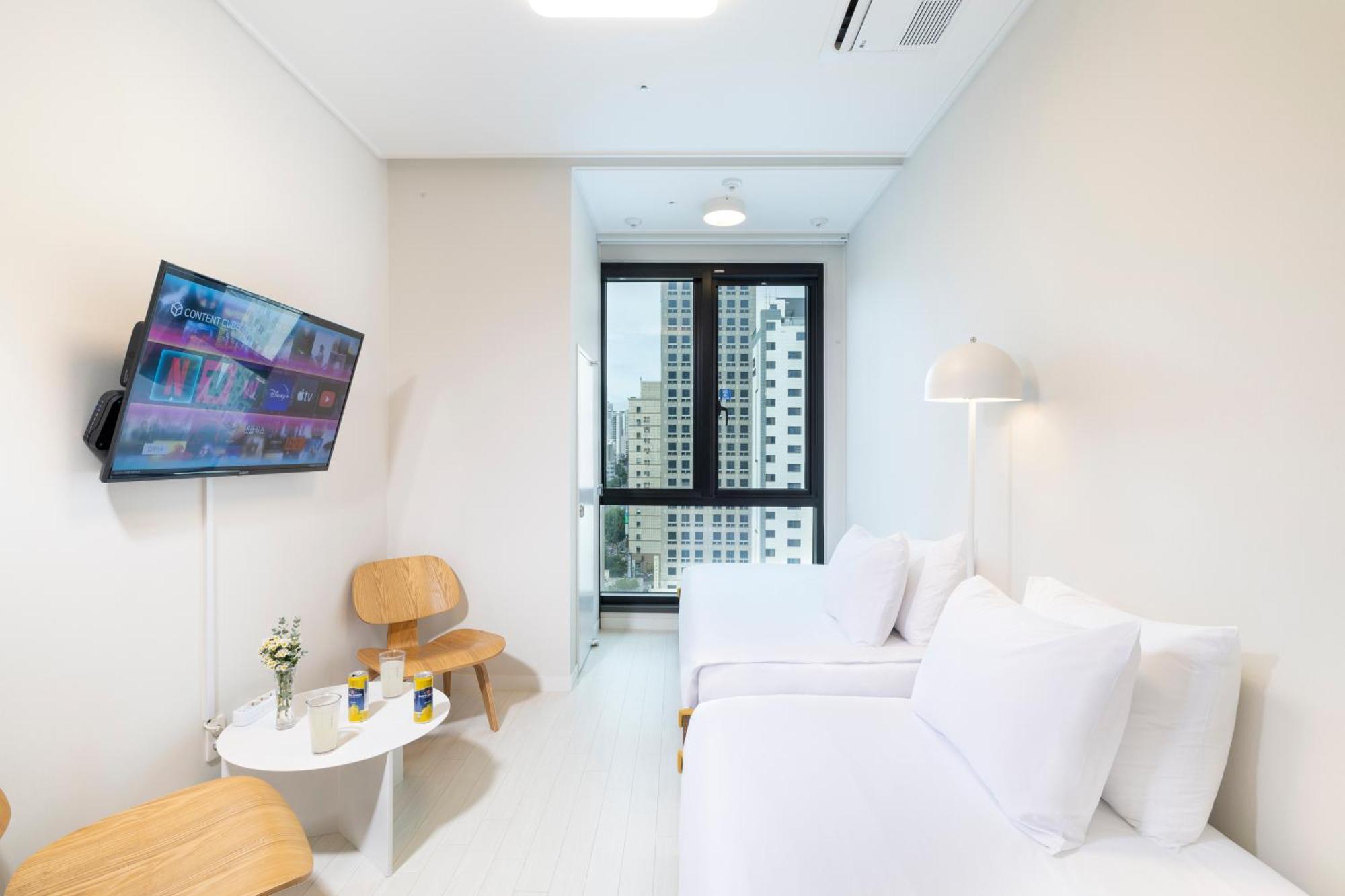 Gem Apartment *