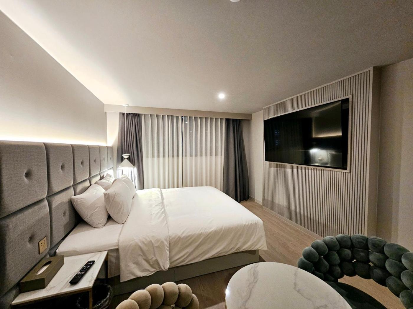 Hotel Grand Bern 3*