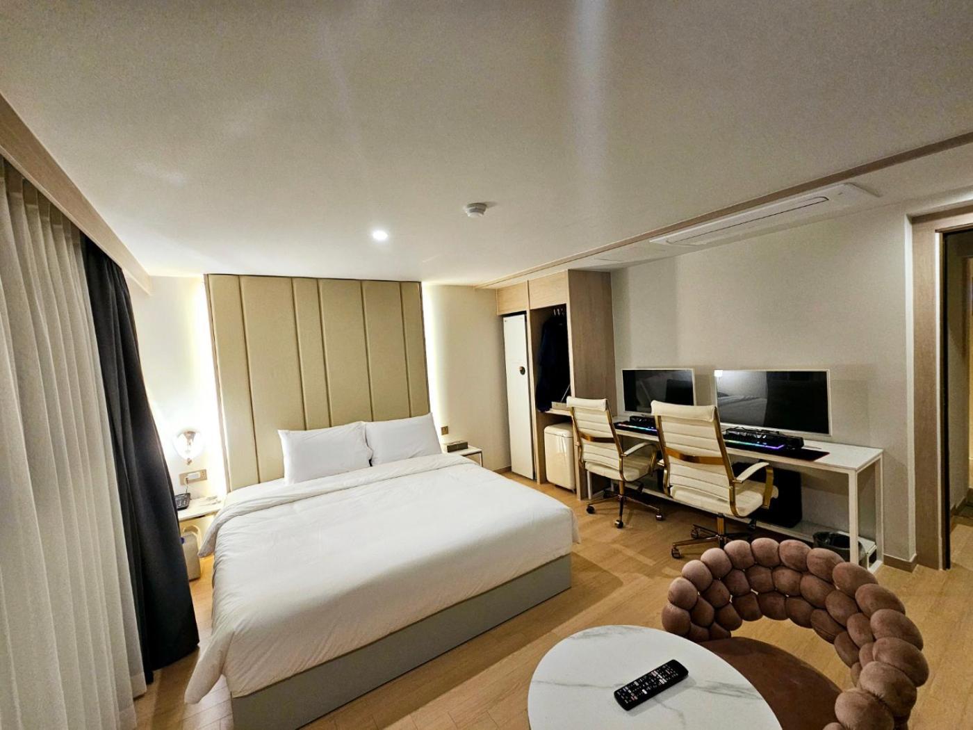 Hotel Grand Bern 3*