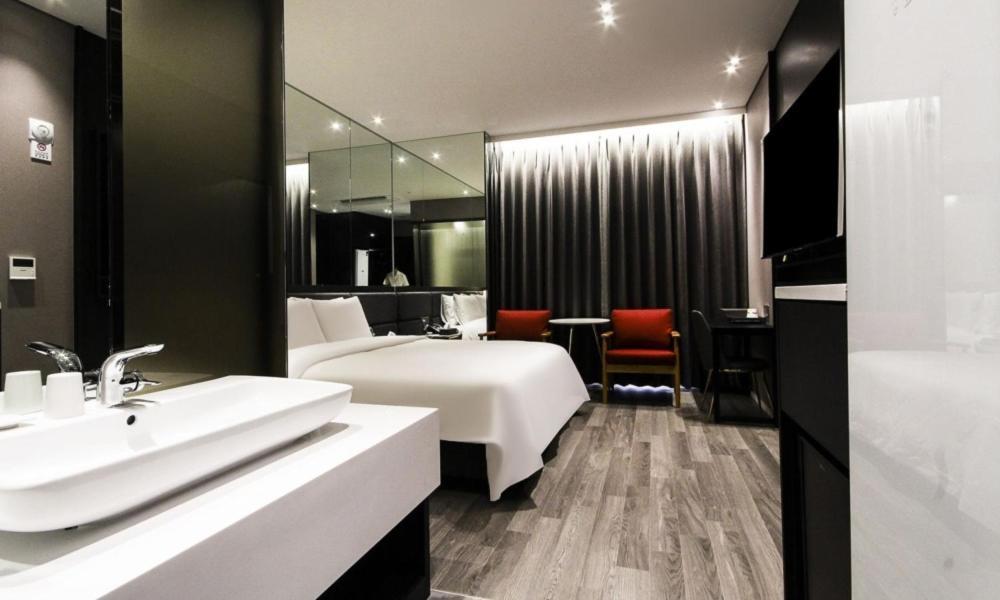 Myeongji Ciel Ocean 3* Busan